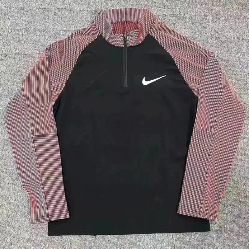Threaded half-zip red
