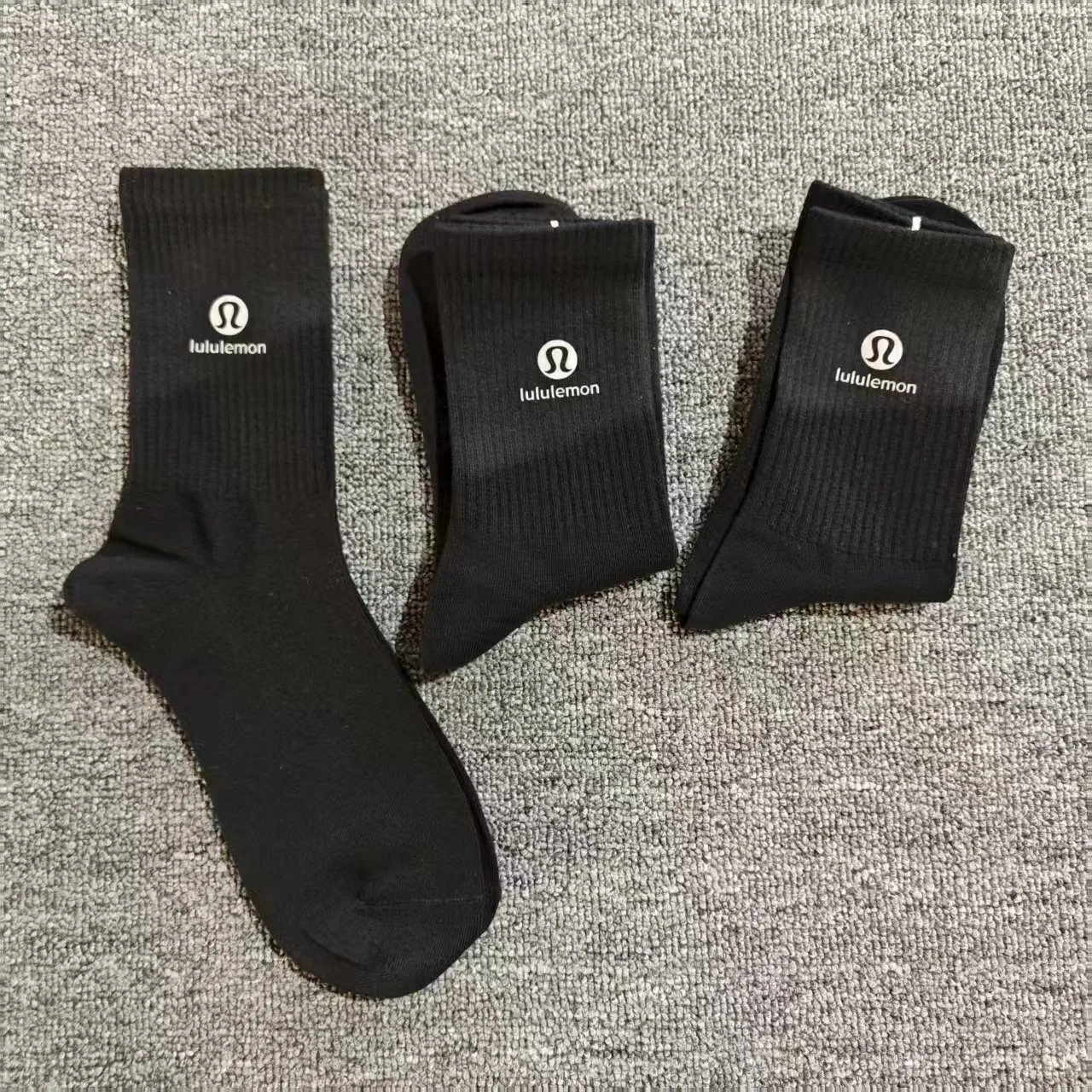 Black lettering, one card, three pairs, high-top