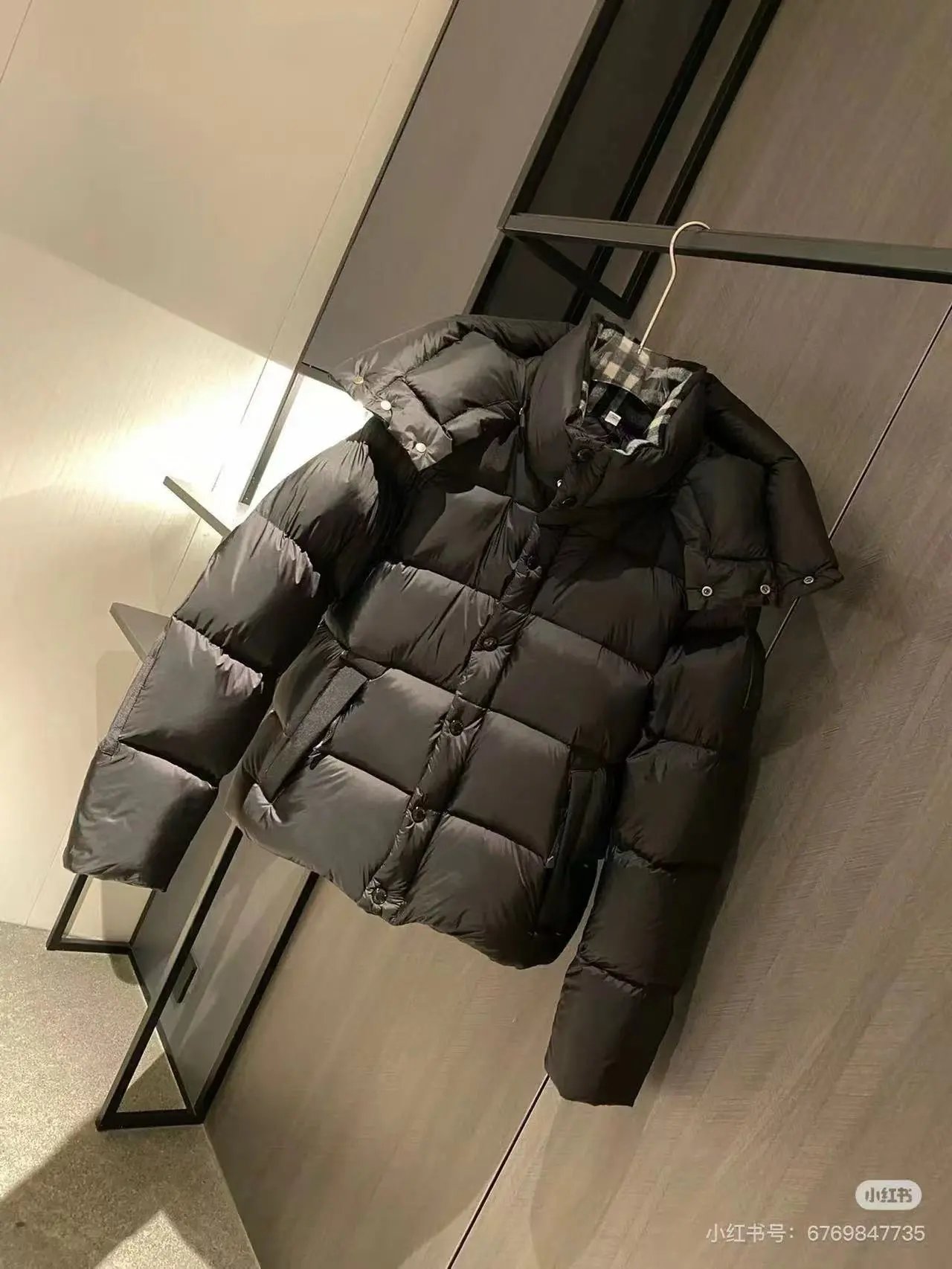 9 (down jacket)