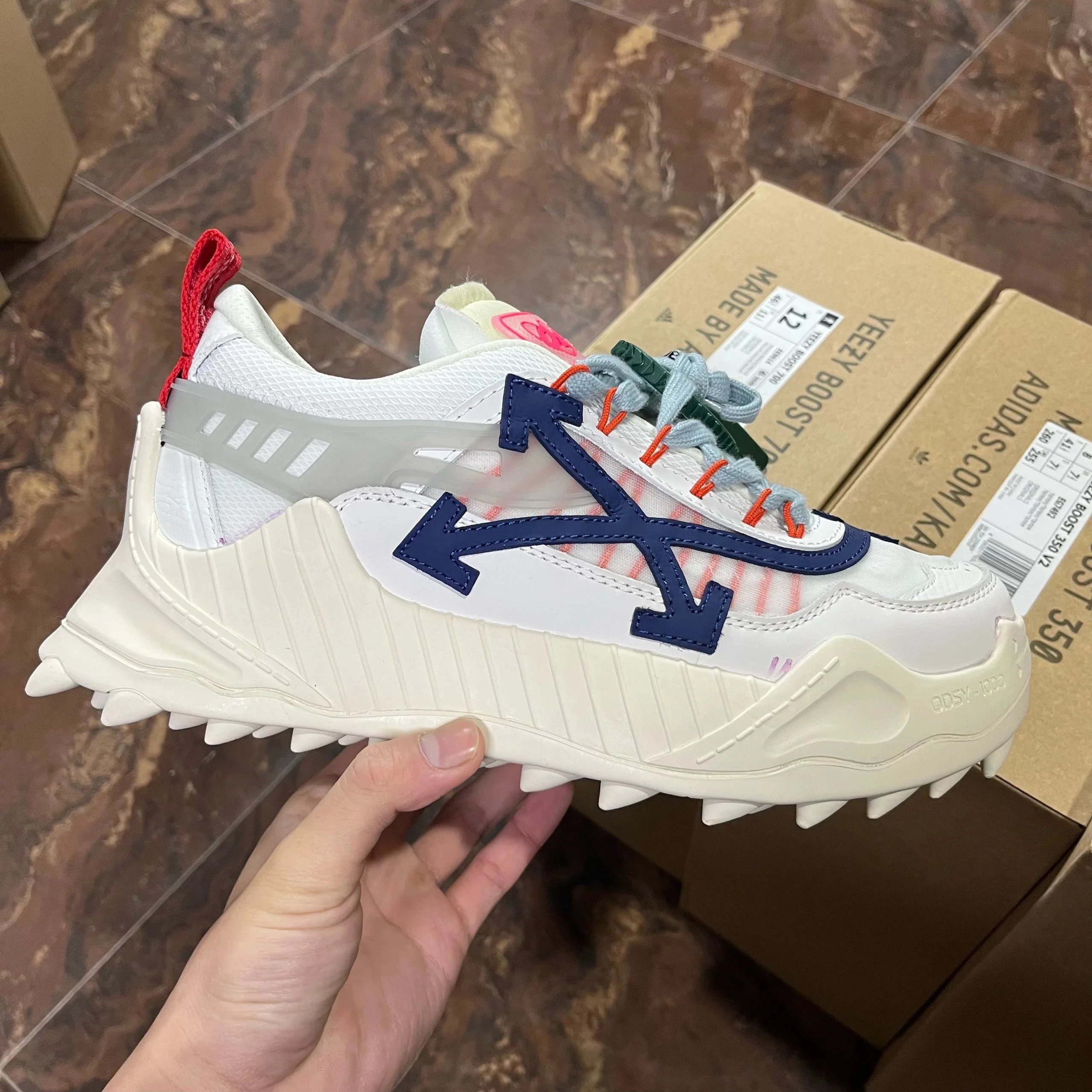 Odsy white brown blue S22 10445