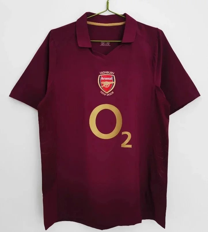 Arsenal’s 2005–06 season home retro kit