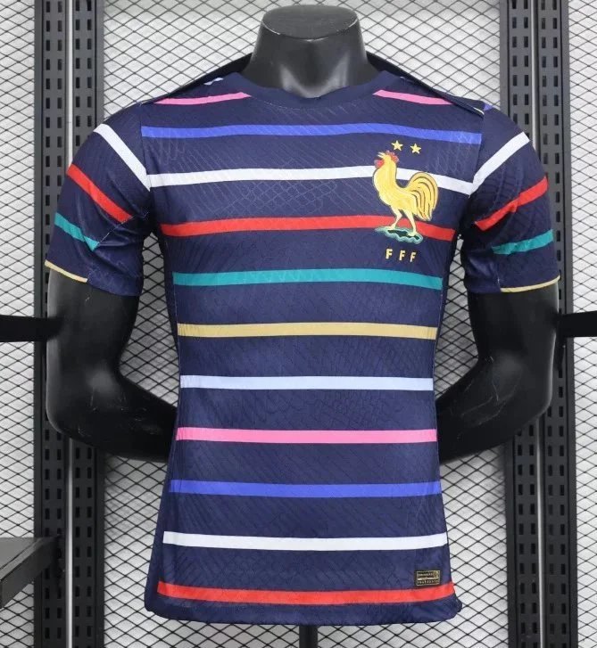 24 French training suit