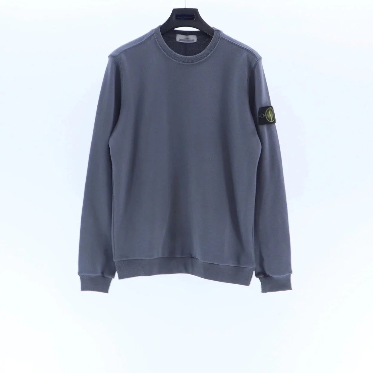 Misty blue long-sleeved