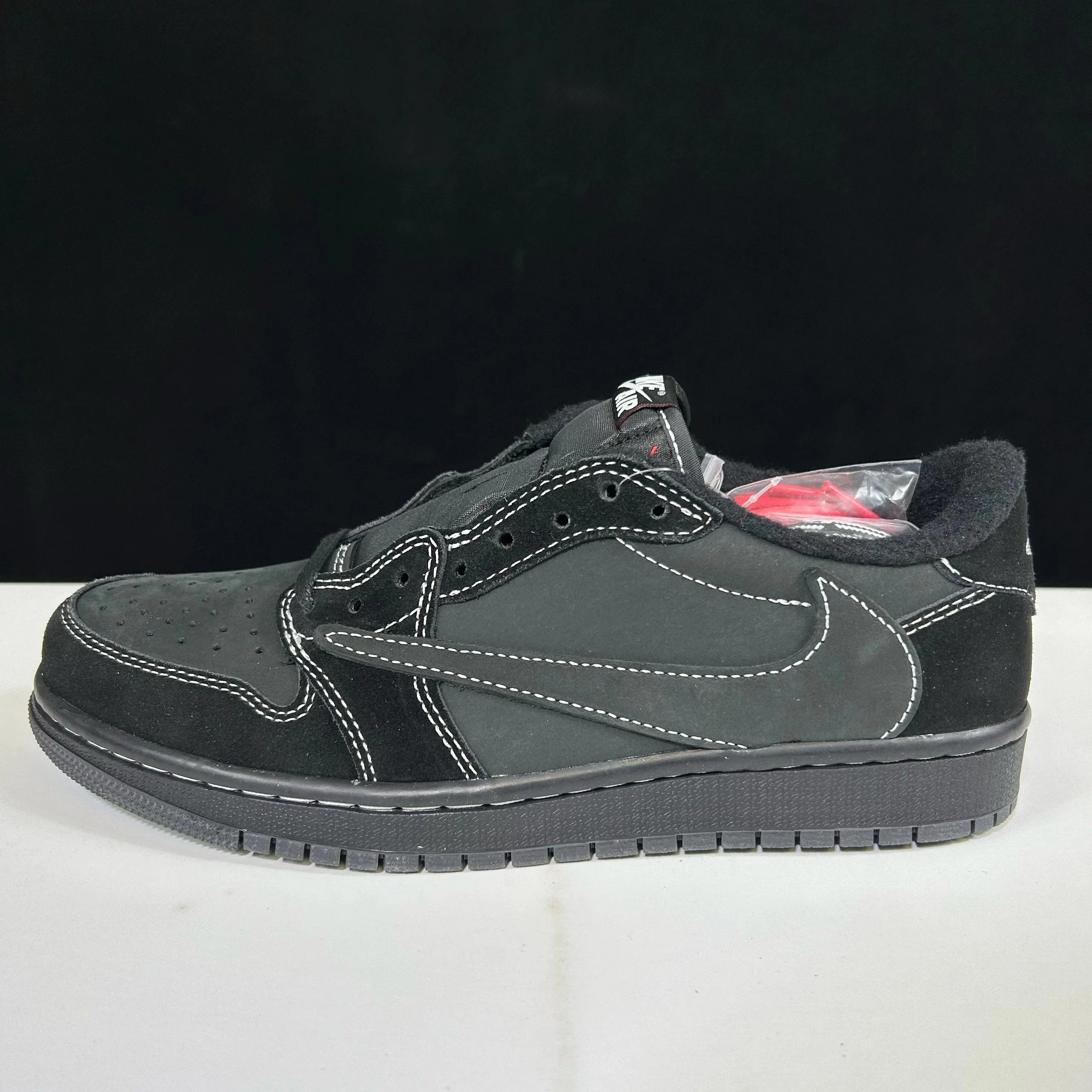 Barbed low-top 4.0 Black Warrior