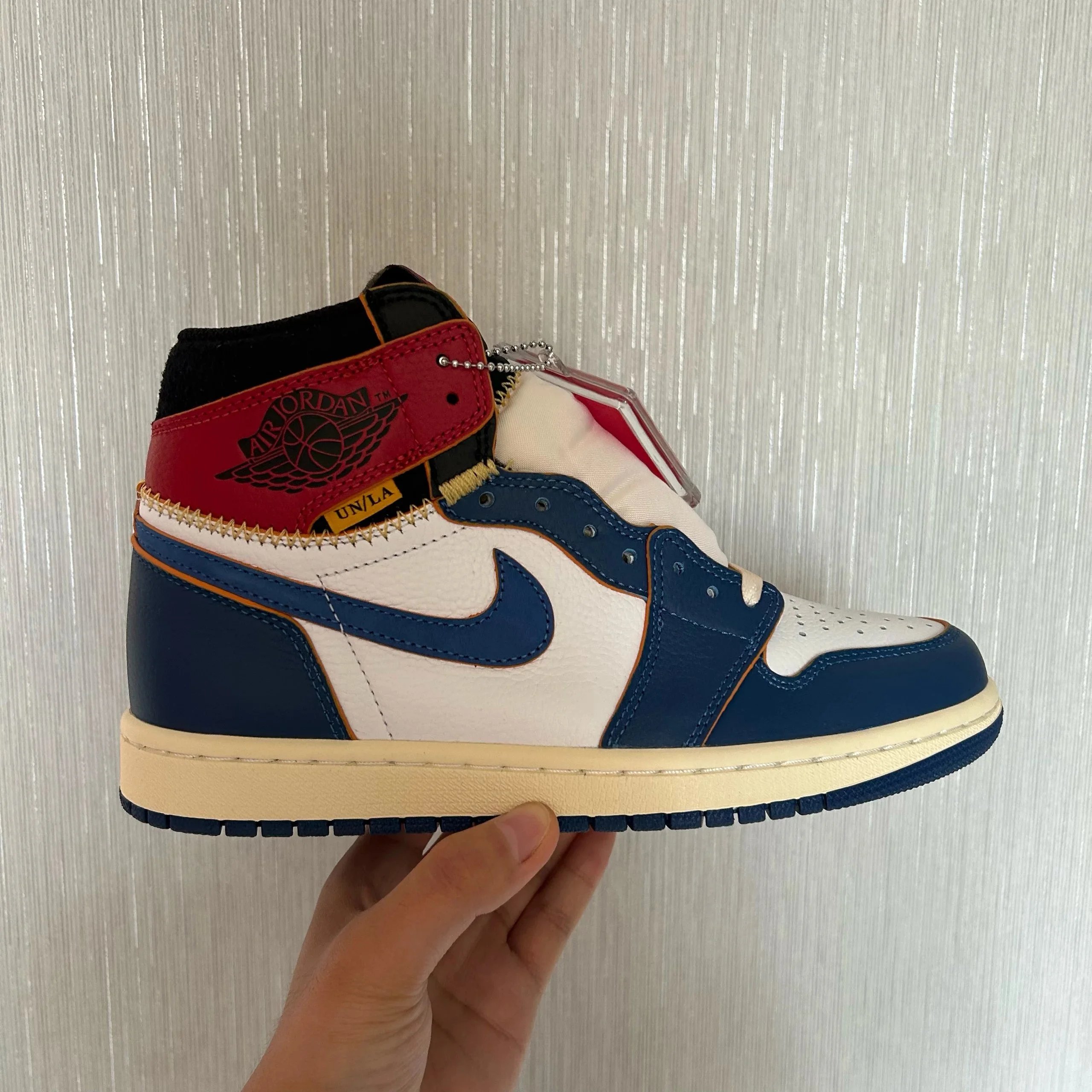 Black and blue toe