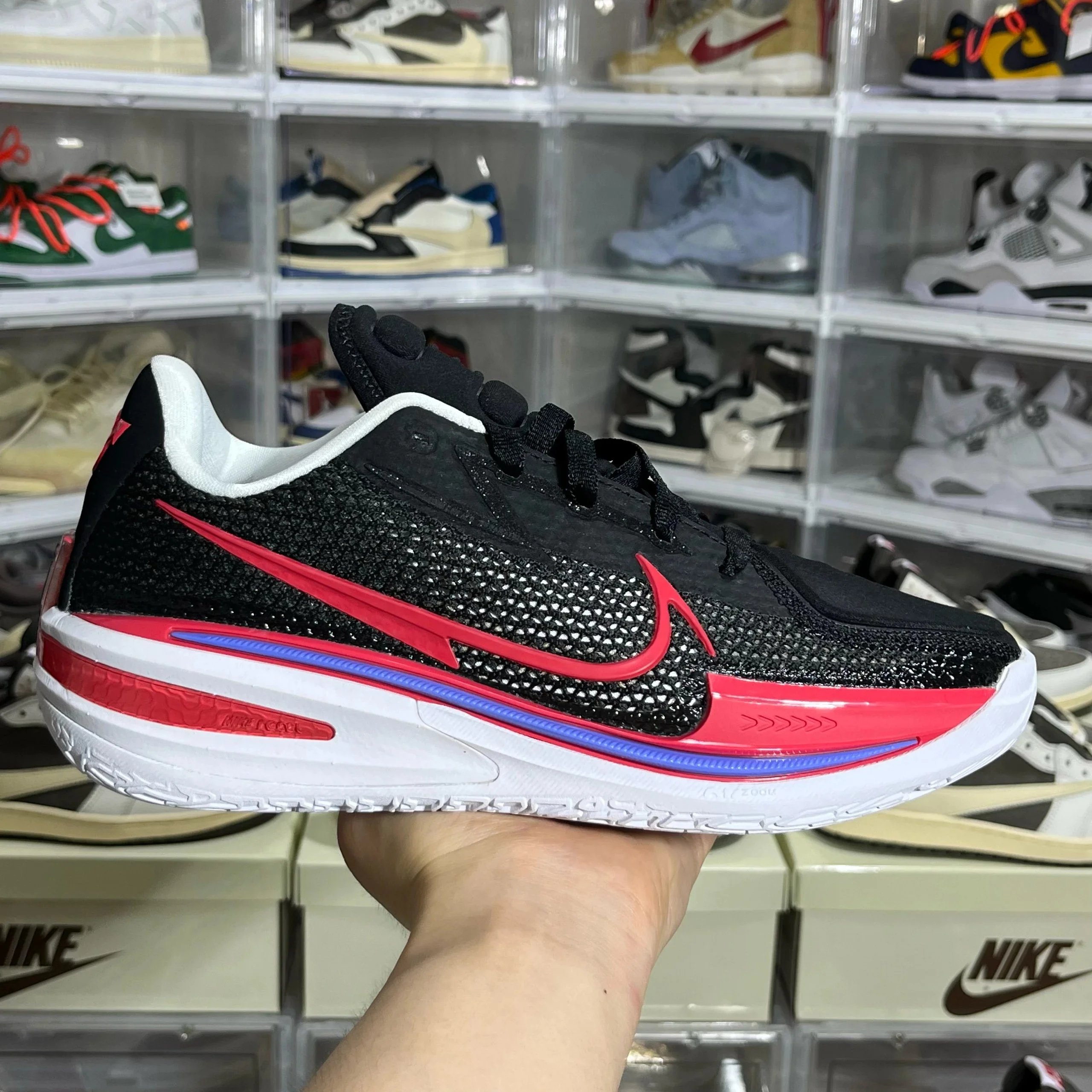 GT Black and Red 003