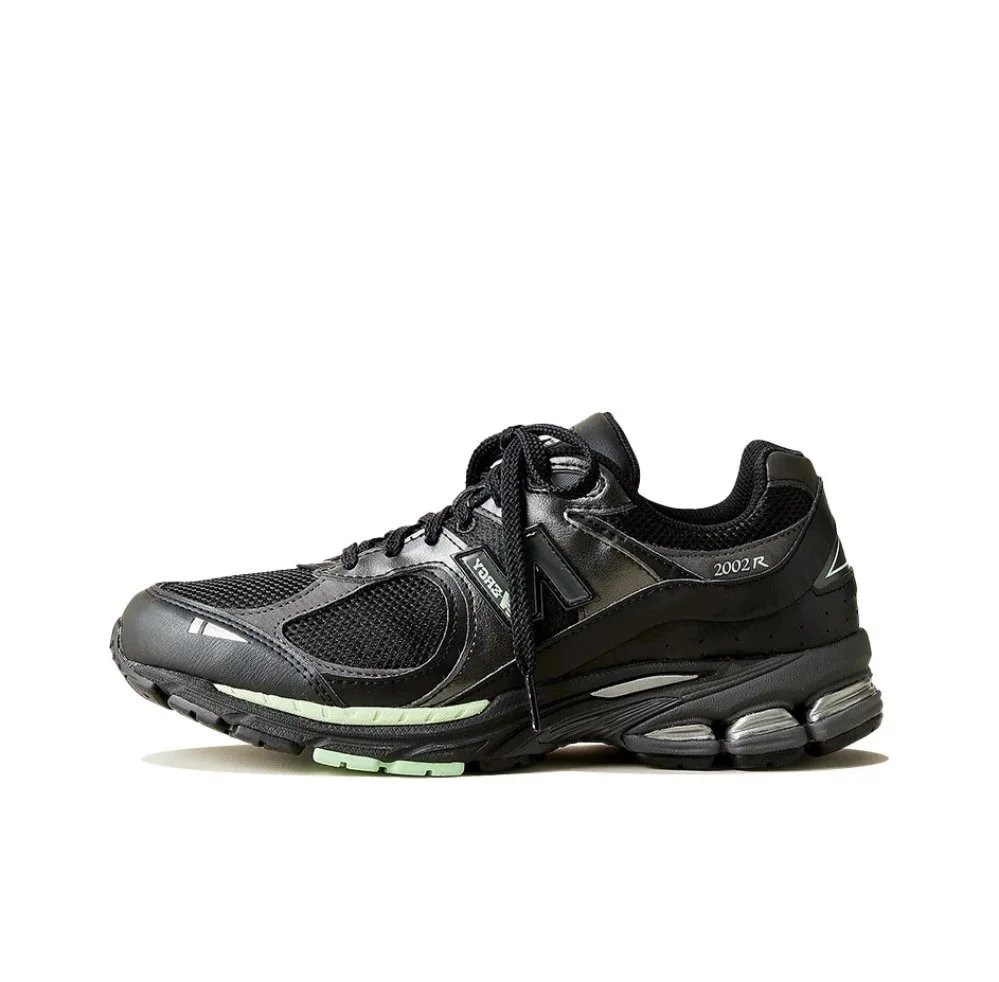 16 black