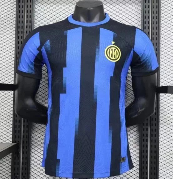 Inter’s home kit has no sponsor logo.