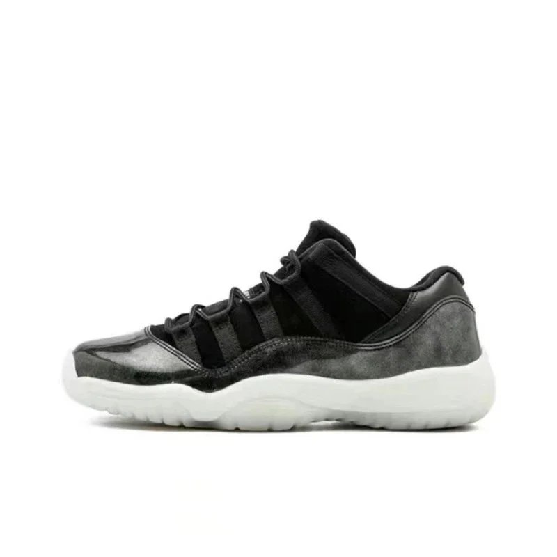 AJ11-Earl