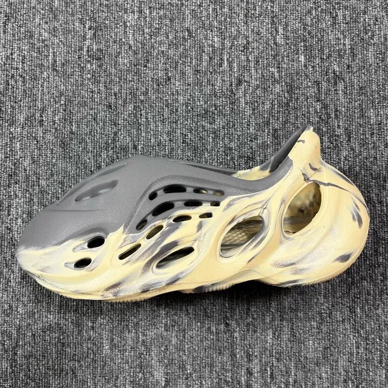 Cave shoes camouflage