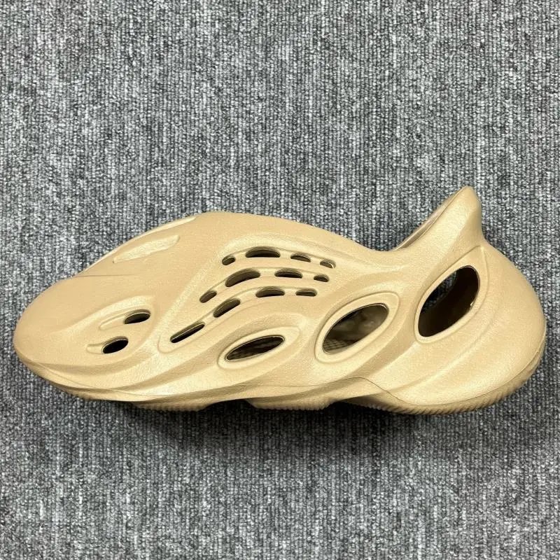 Hole Shoes Tan