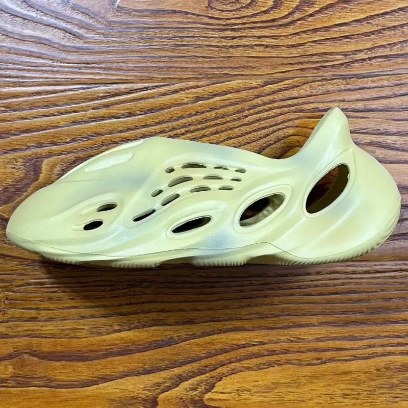 Cave shoes desert yellow