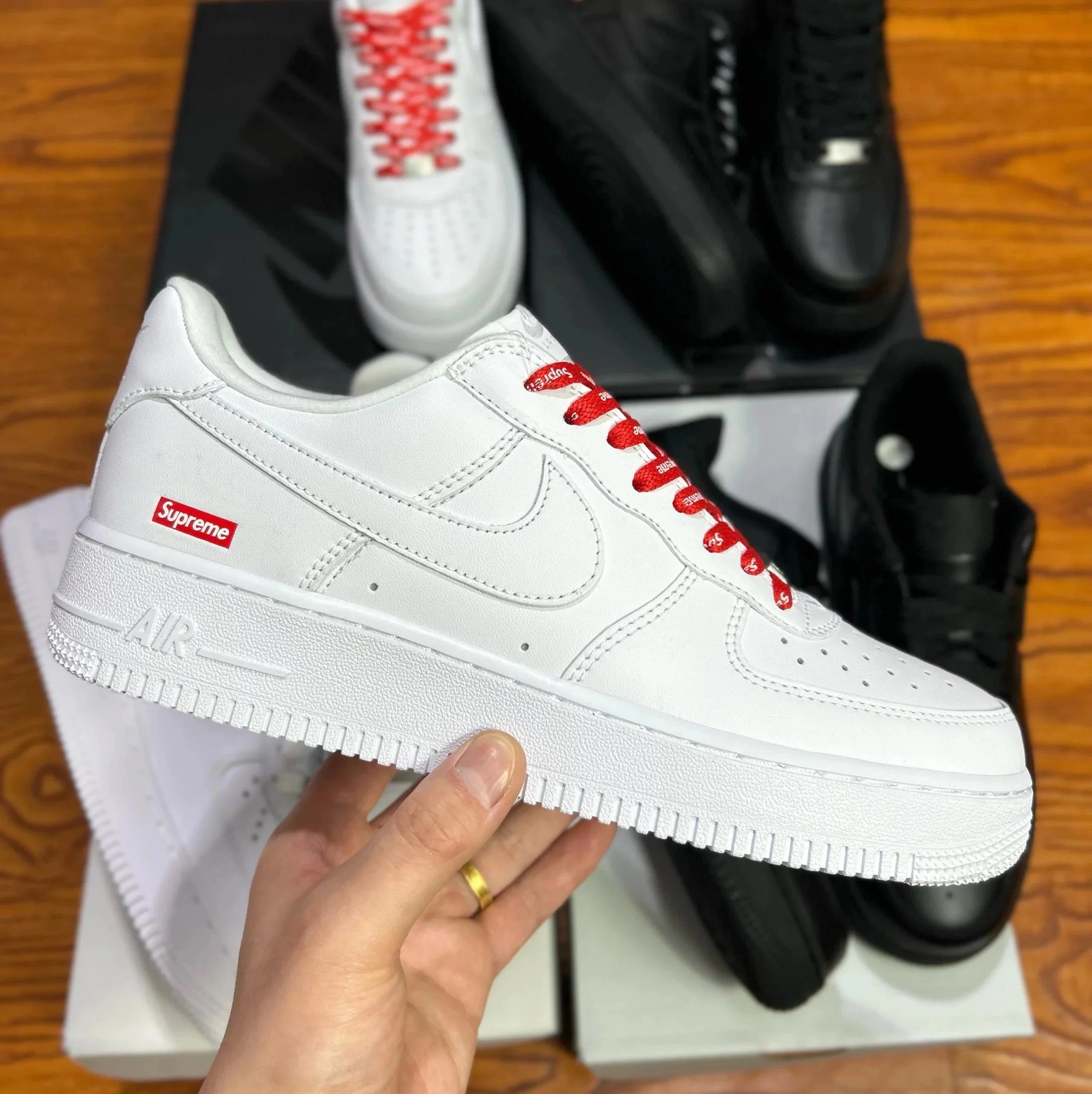 supreme white