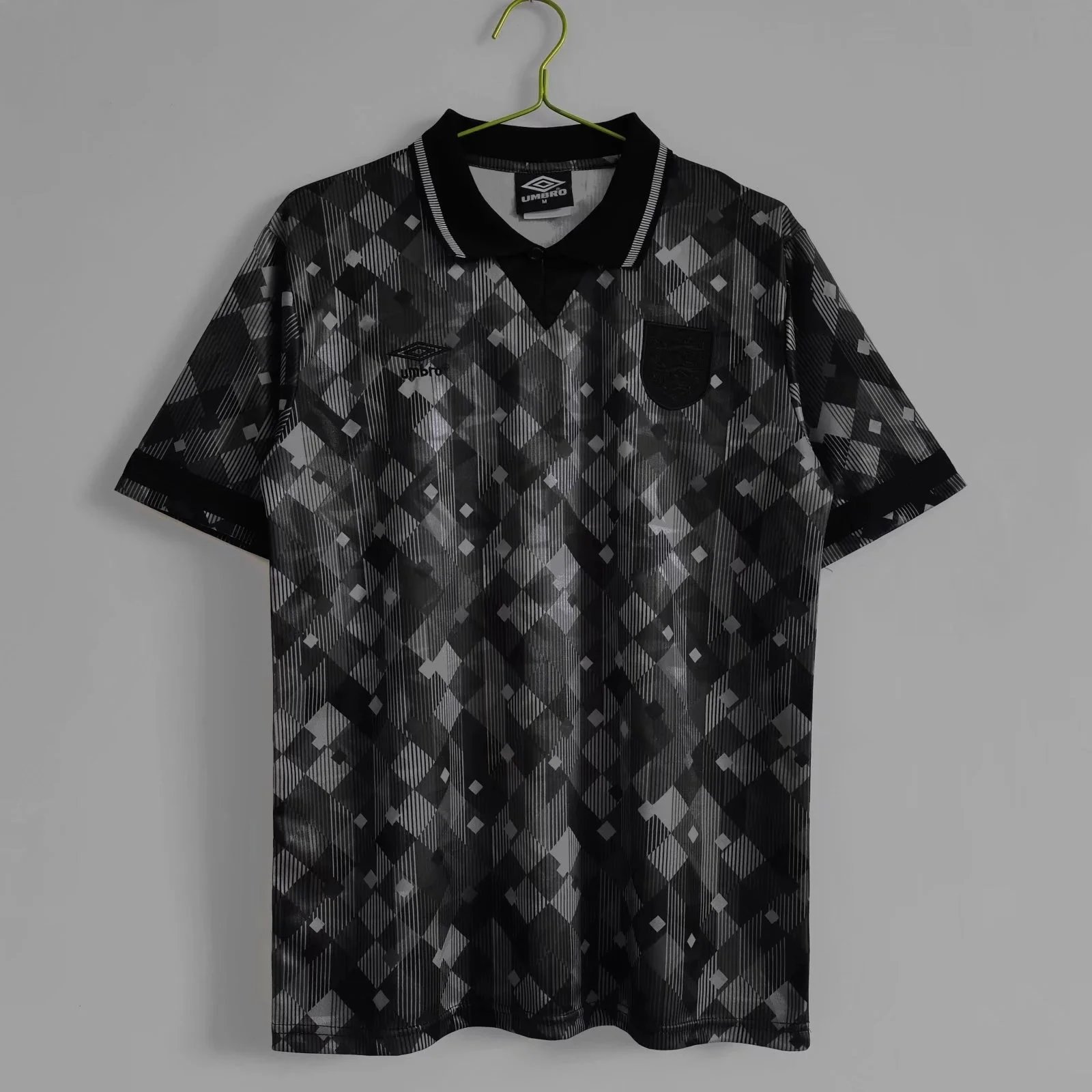 90 England Black