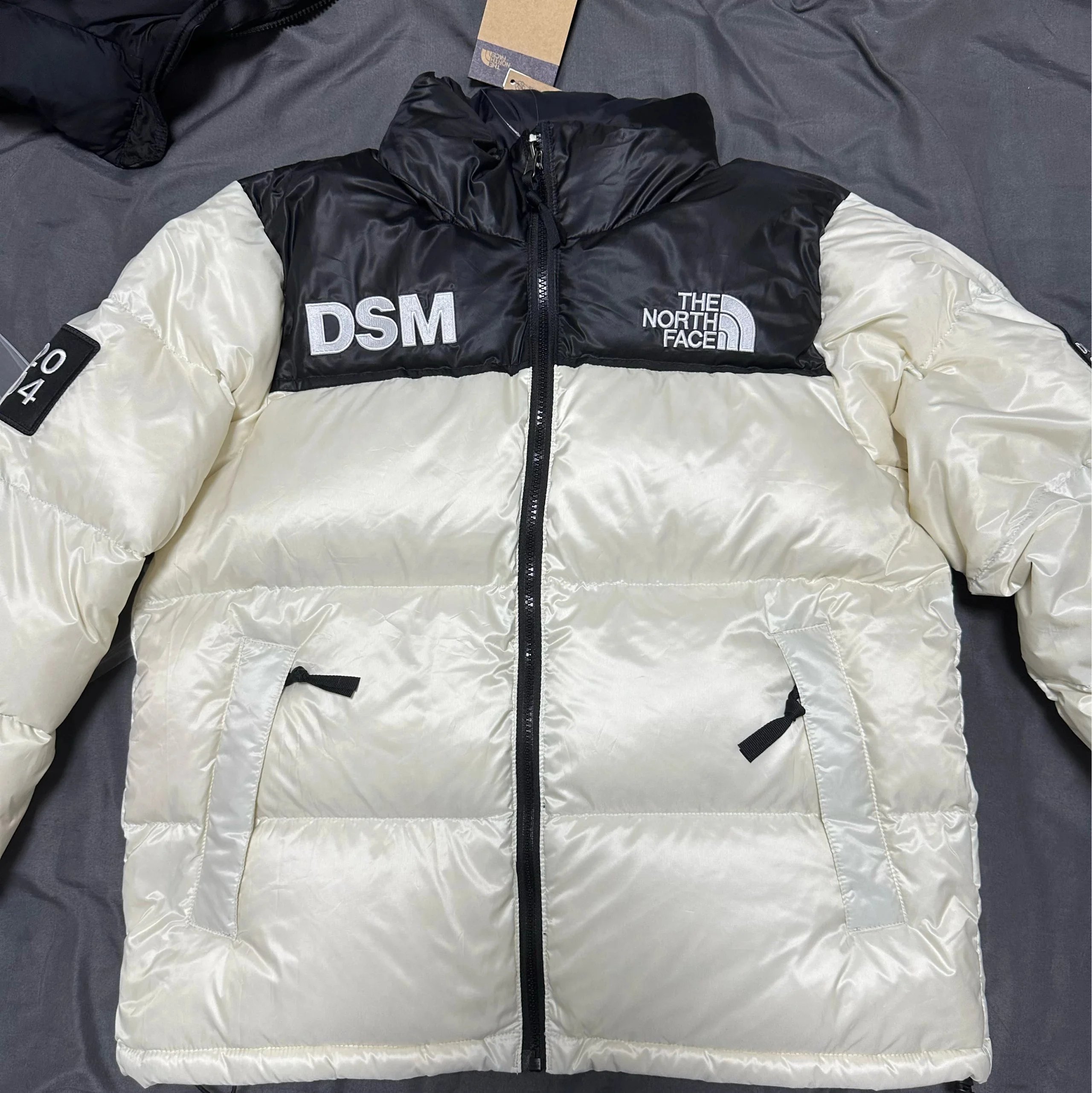 DSM Collaboration White
