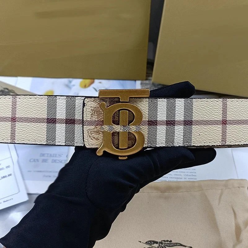 Twill-textured TB with a copper-colored buckle