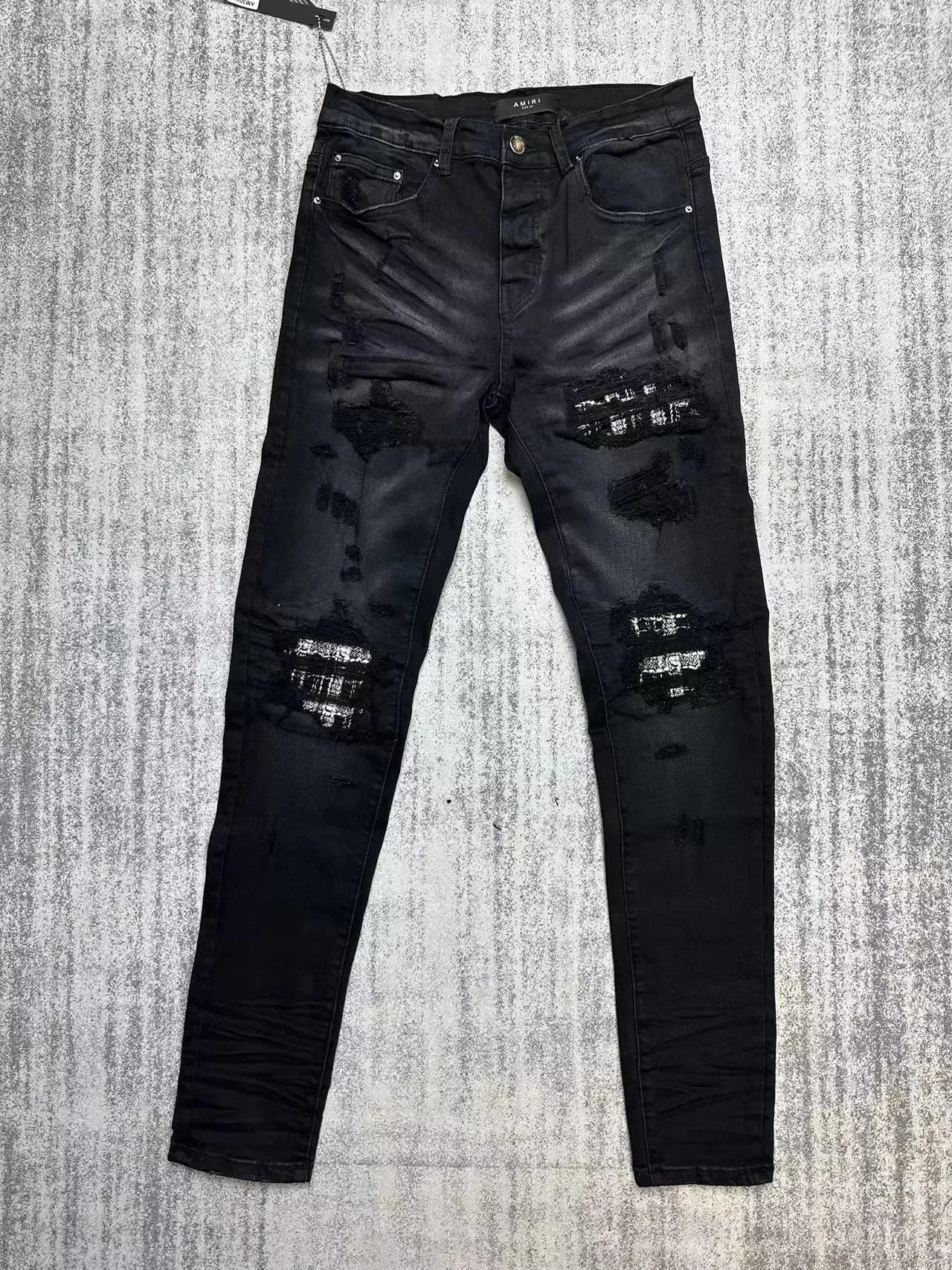 27 Black 002