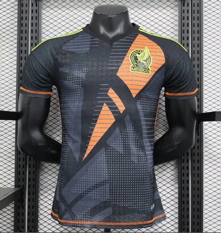 24-25 Mexico training kit