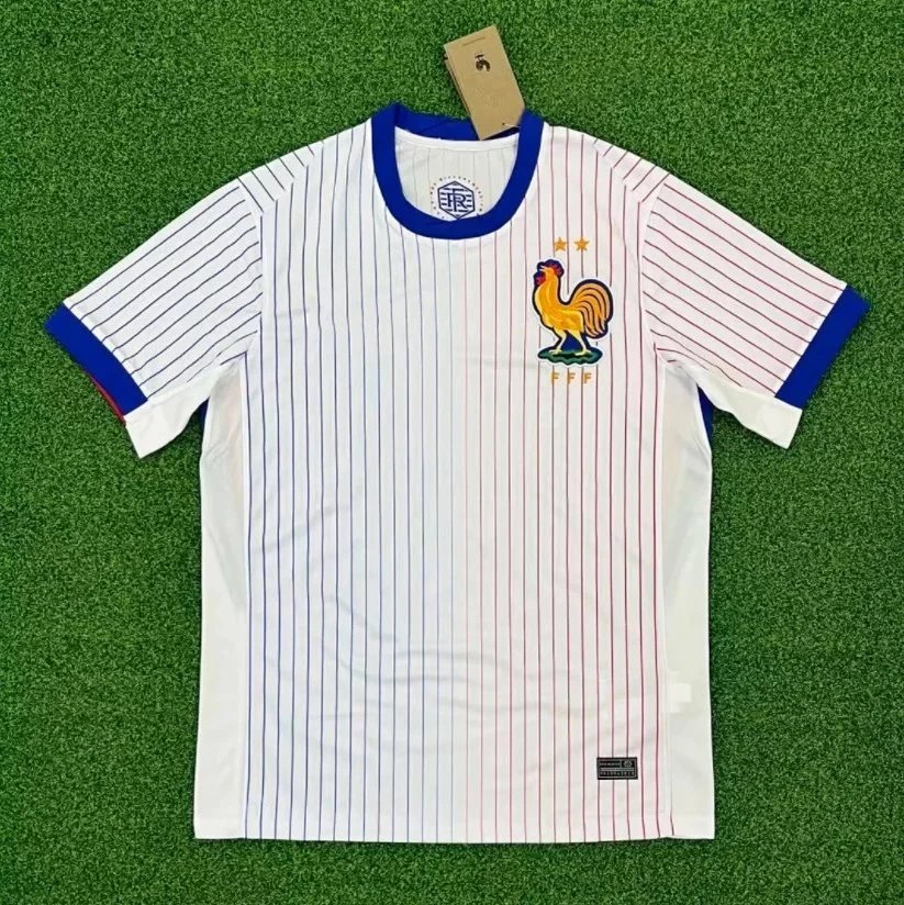 24–25 France away game