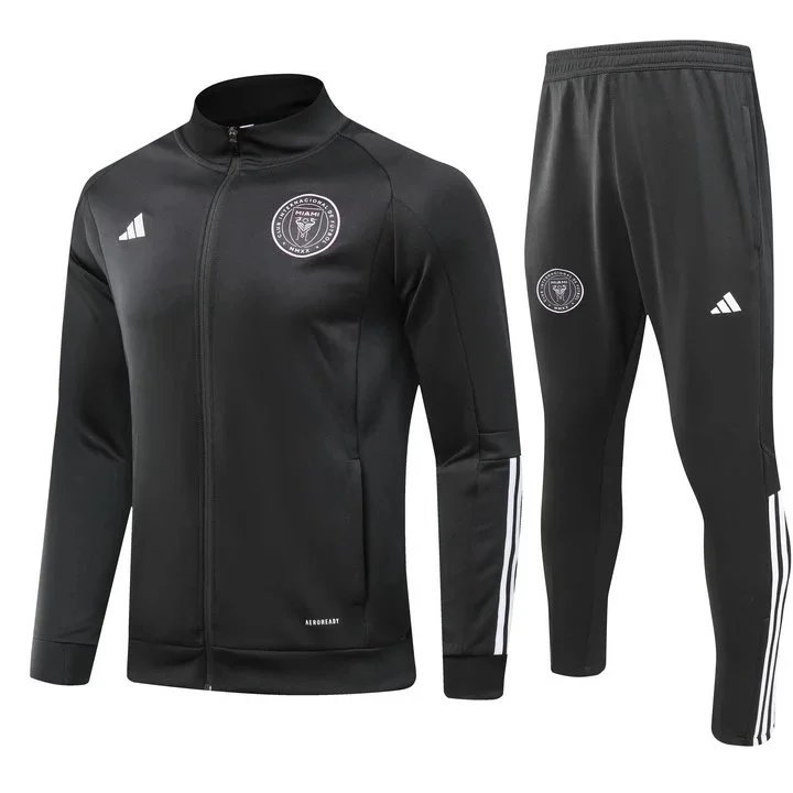 21 Black 006