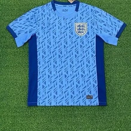 2425 England away 3