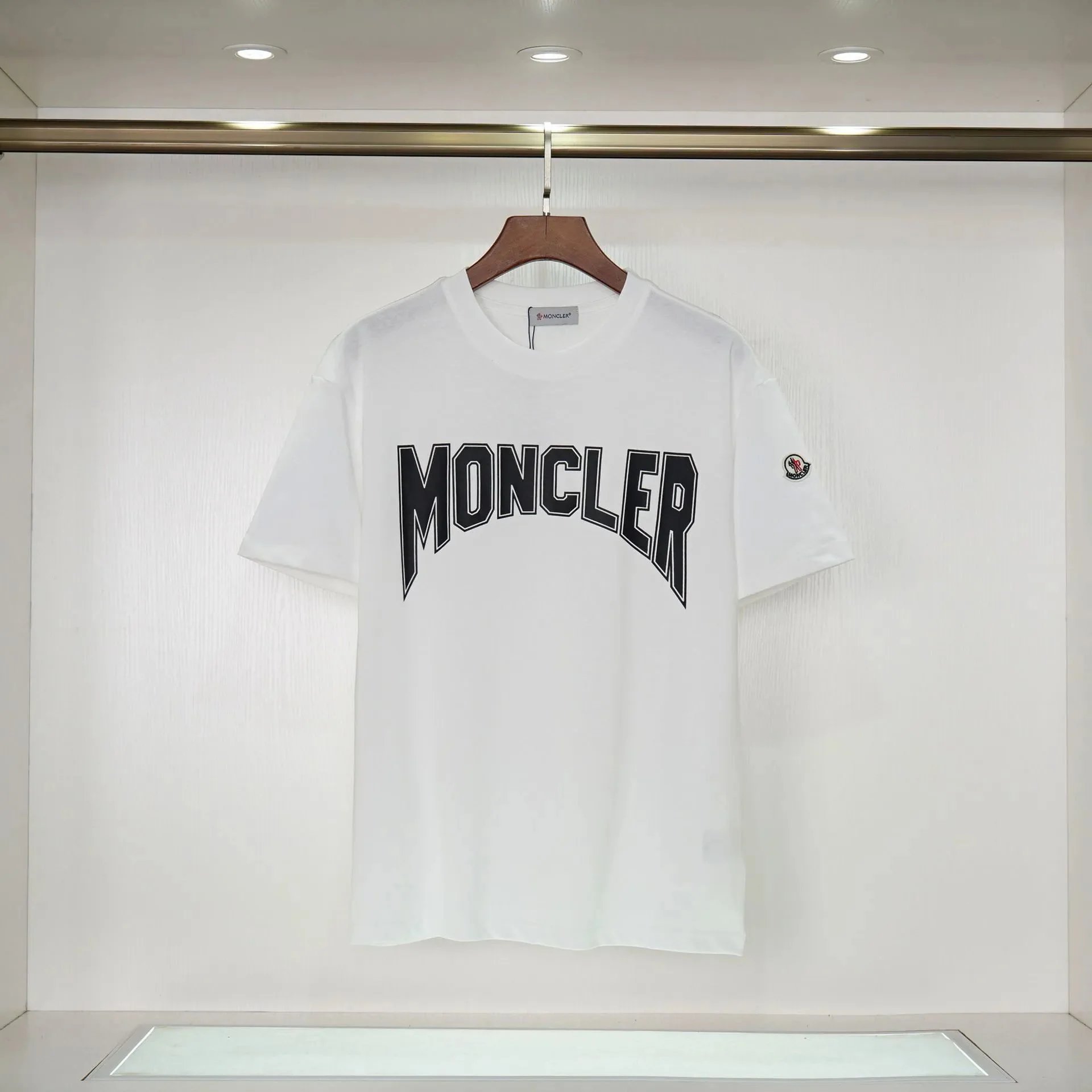 R 207 white