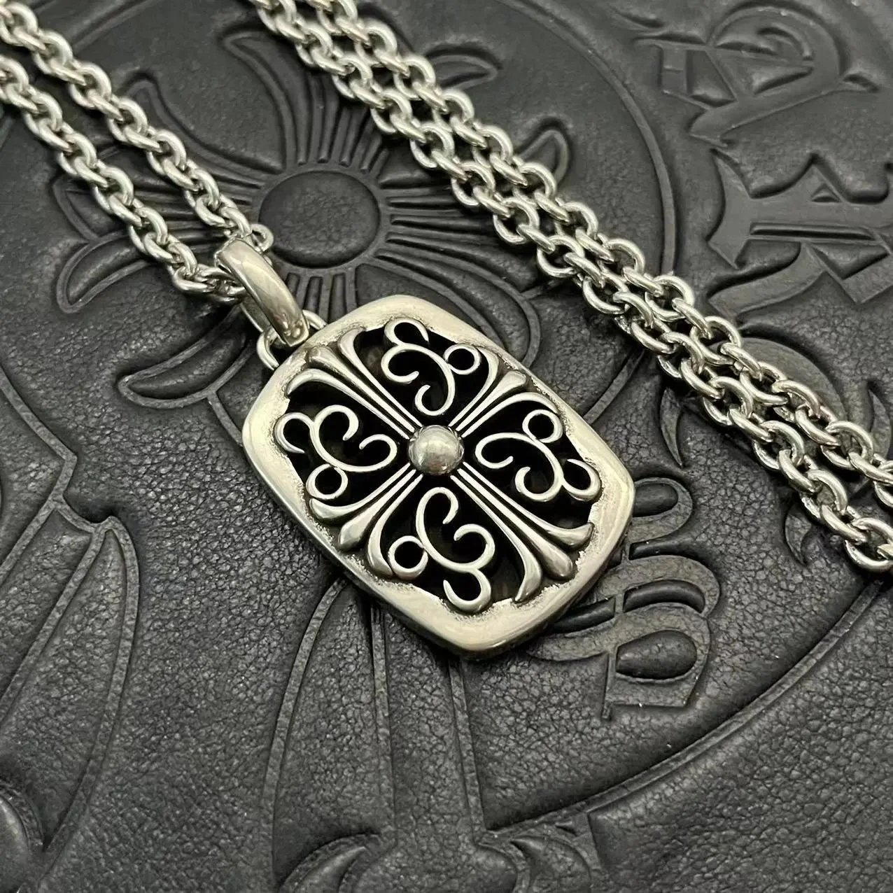 CX081 Letter Chain