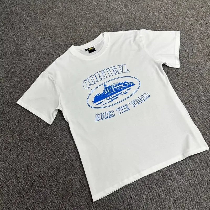 16 Dark White and Blue