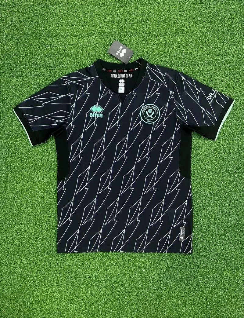 2425 Sheffield Away
