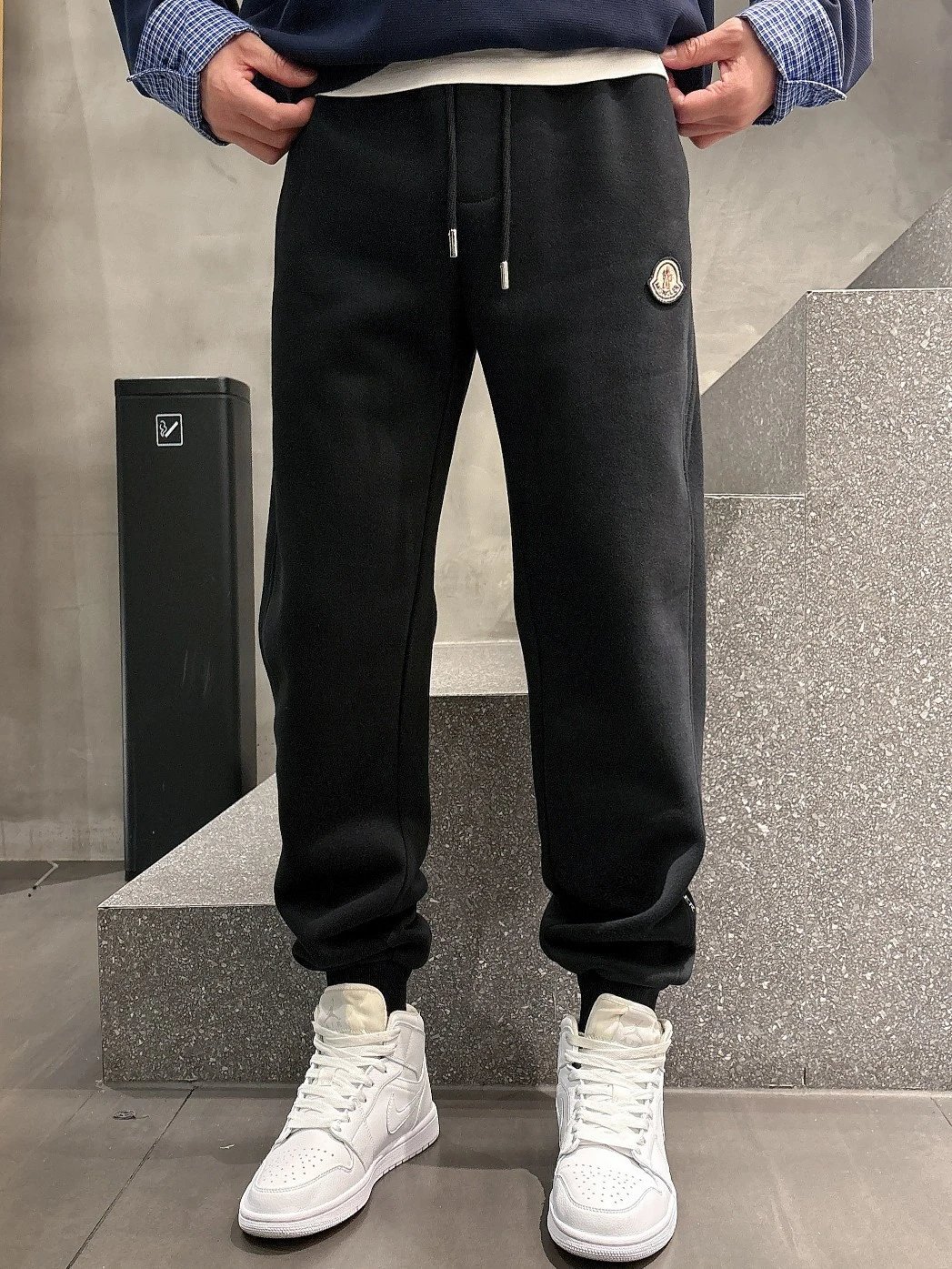 22