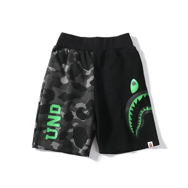 18 black and green camouflage