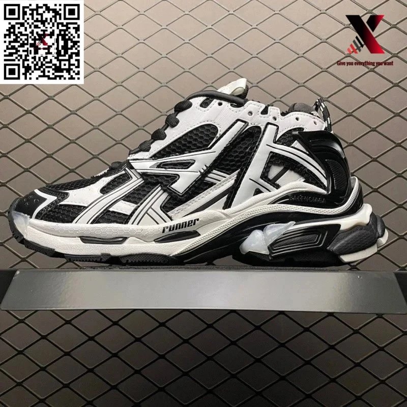 Runner dad shoes with a black patchwork design
