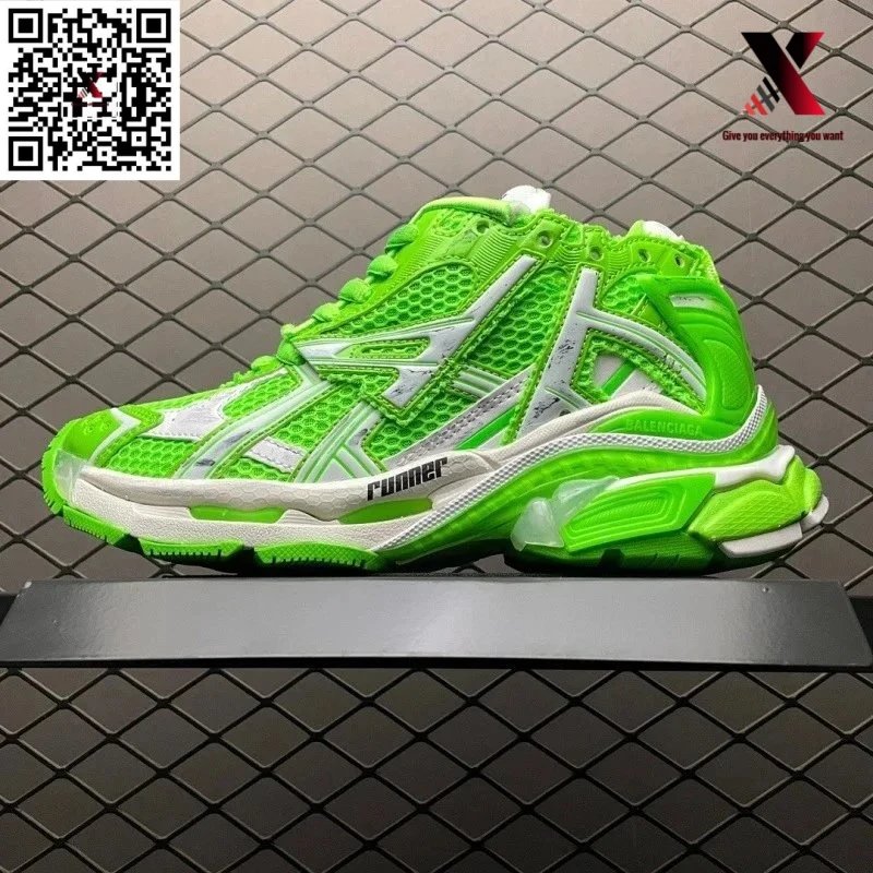 Runner dad shoe myth green