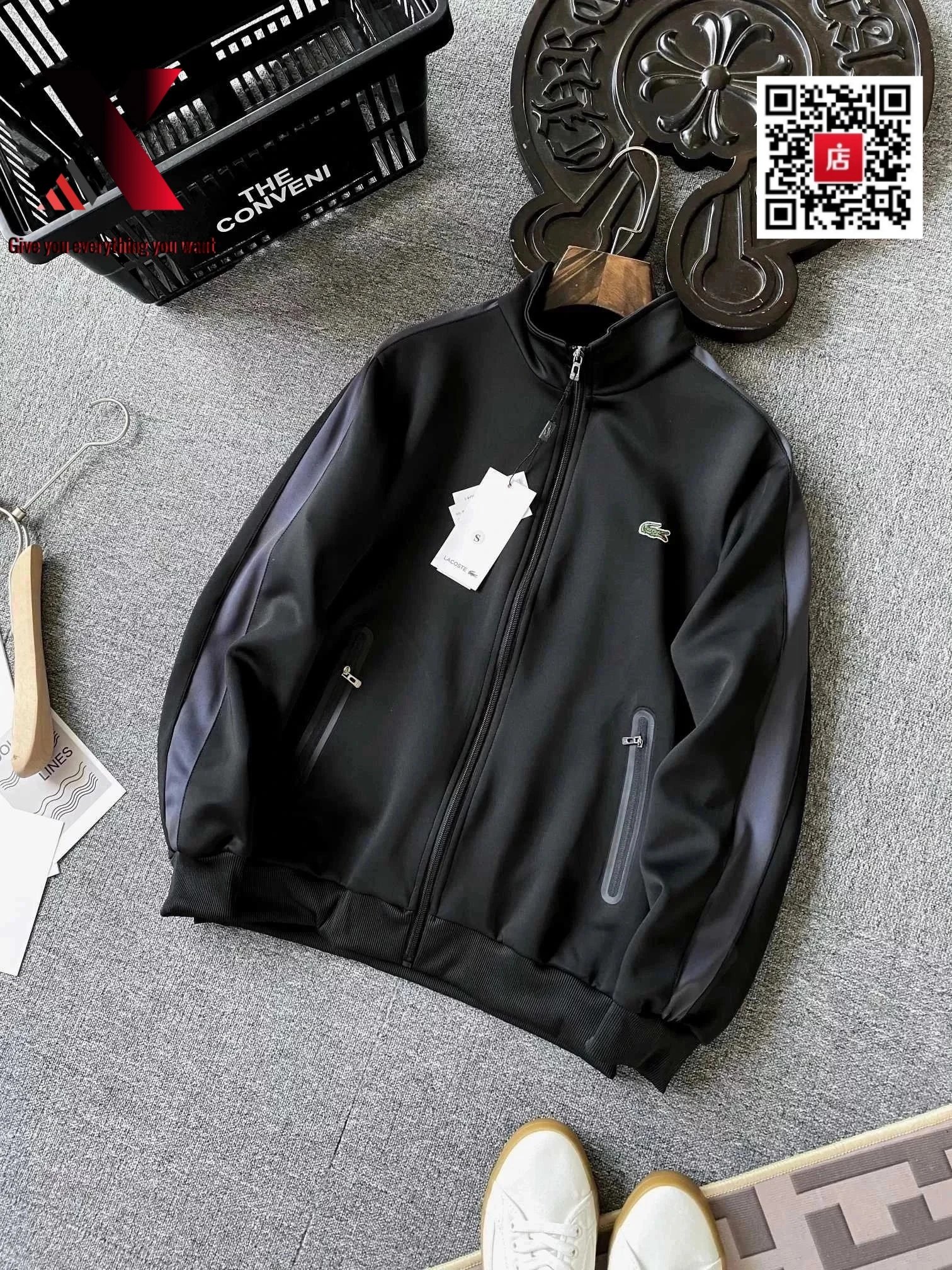 Black sports top