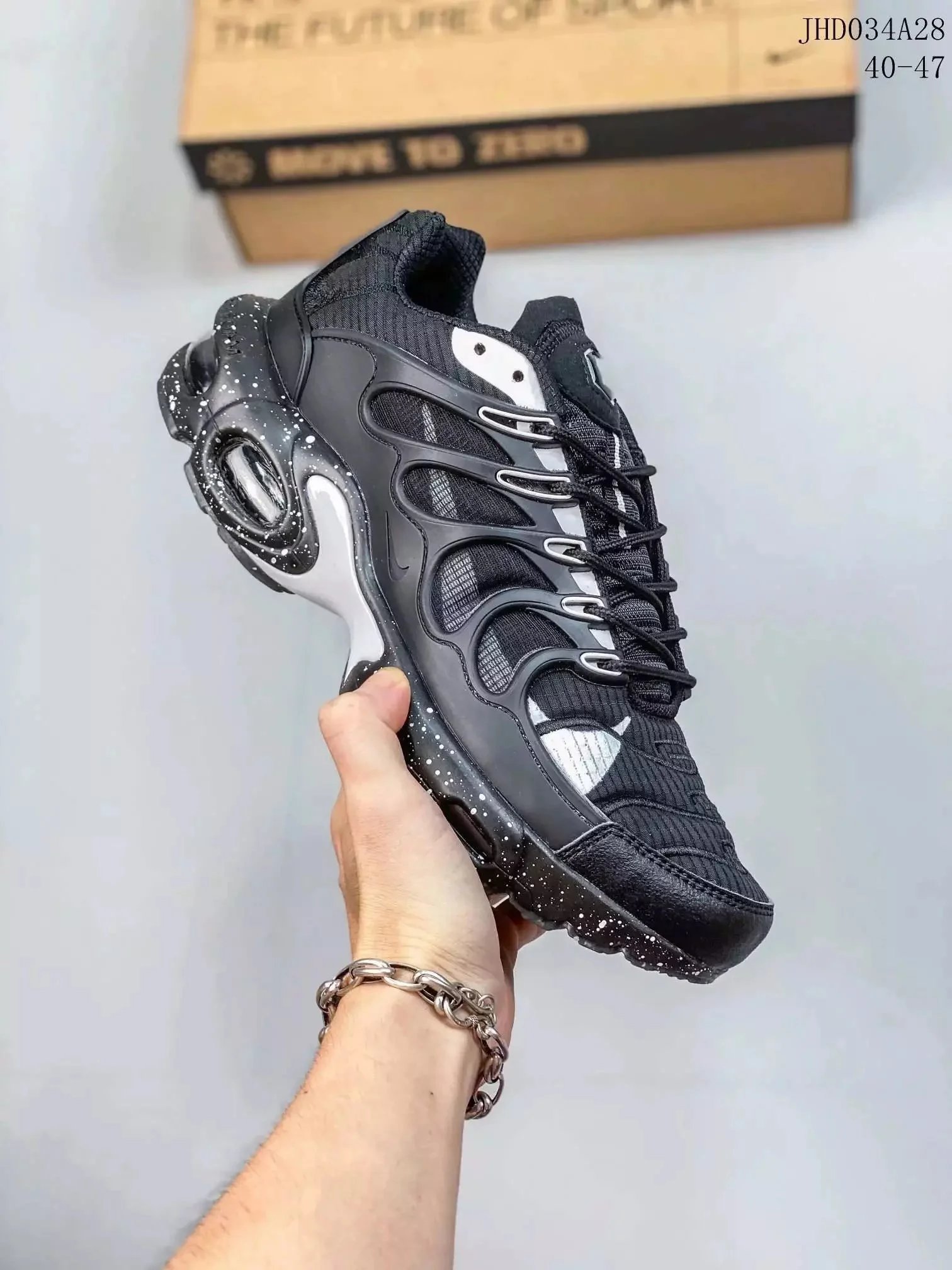 20 black and white
