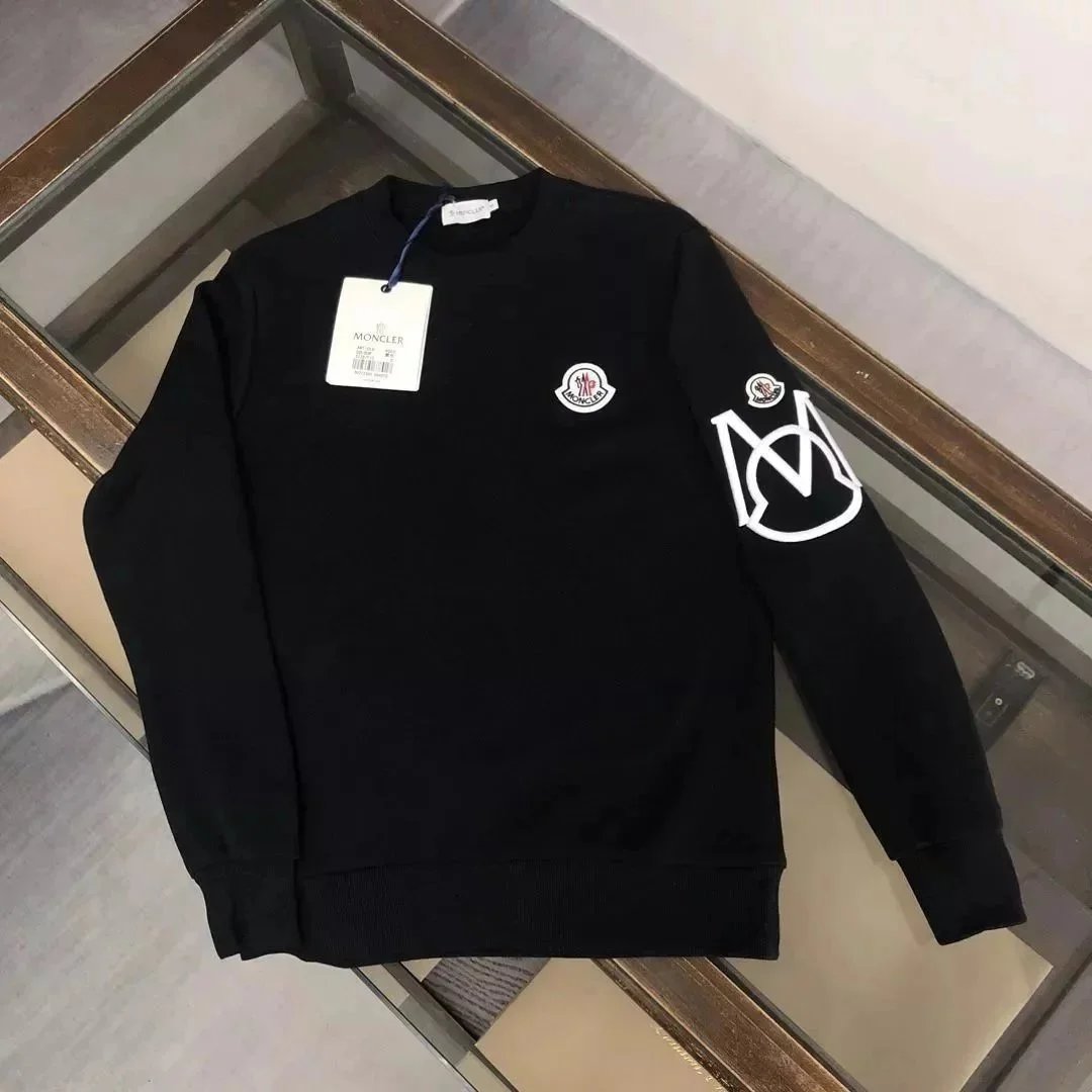 E6-Black crew-neck fleece-lined