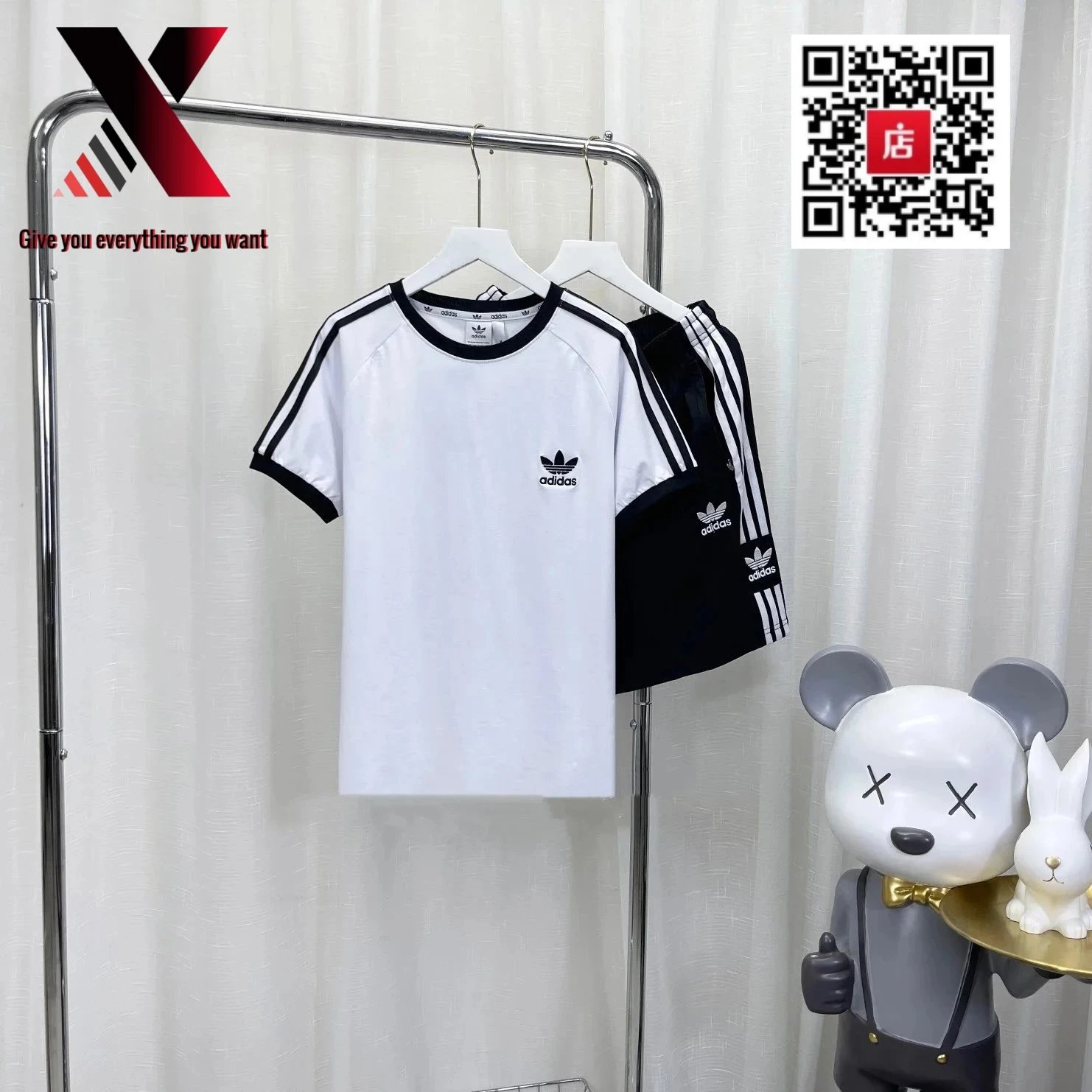 02 Black and White (Not Sold Separately)