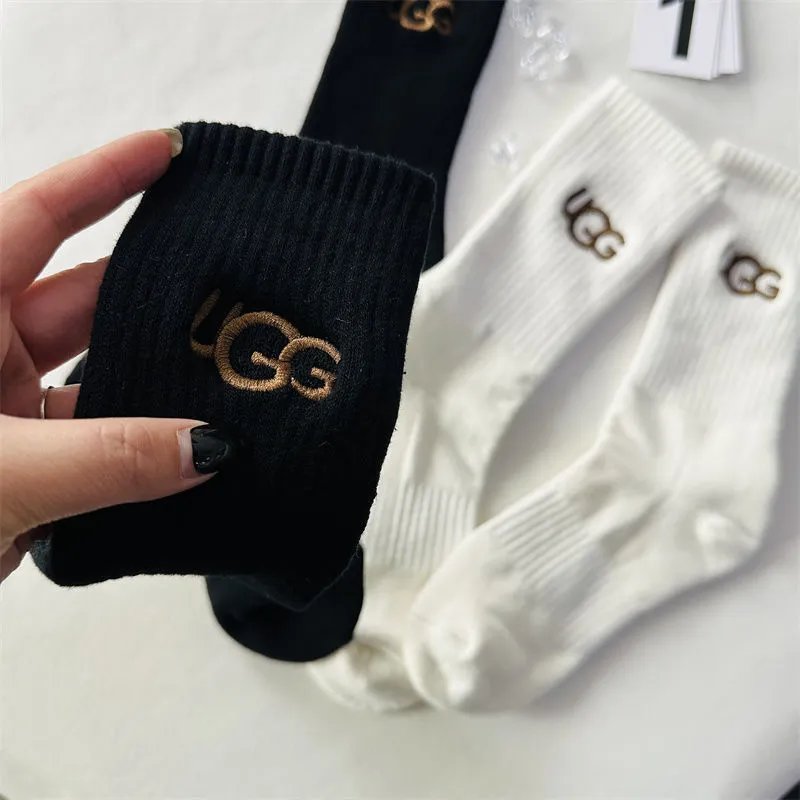 02Two pairs of black