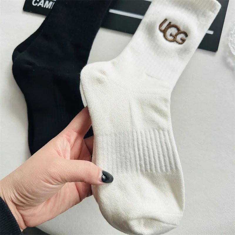 04 a pair of white