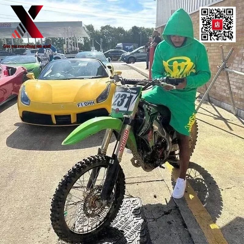03 Green Suit