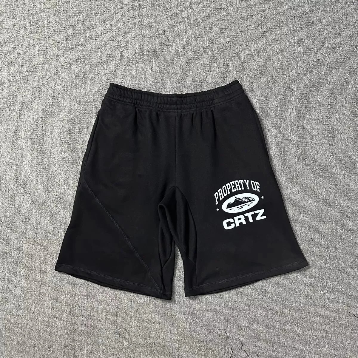 32 black