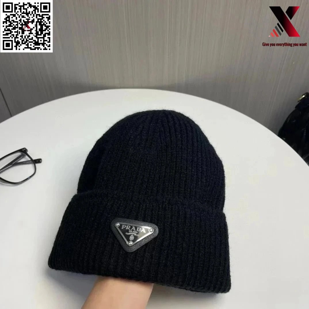Pujia Black