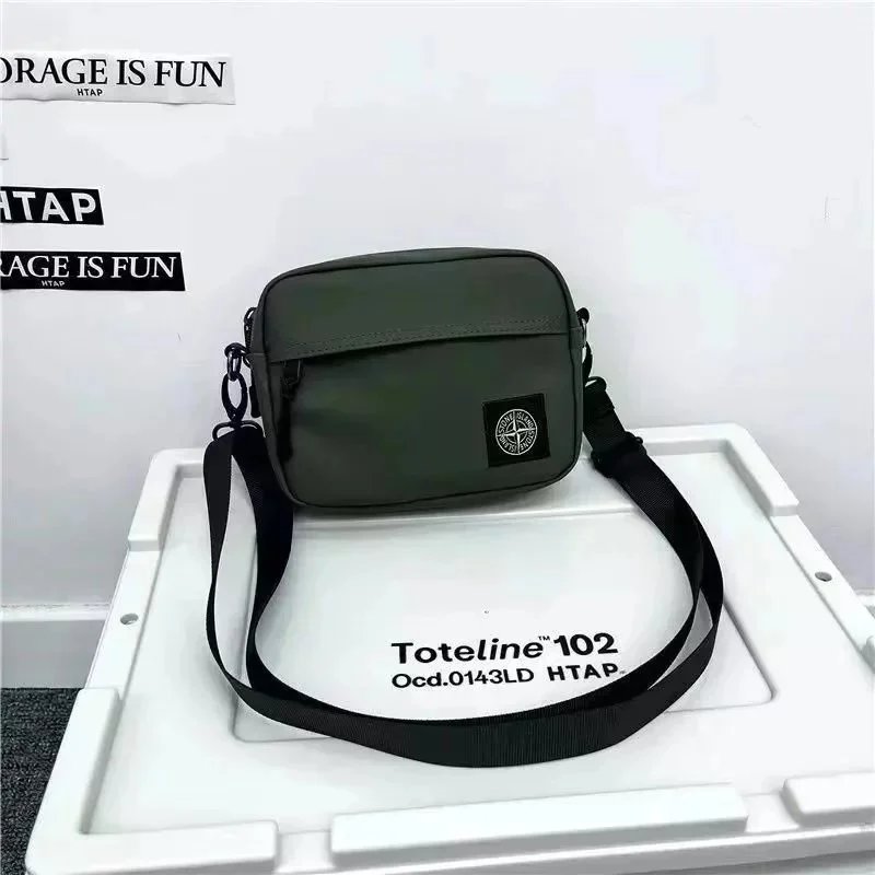 Dark green small bag 002