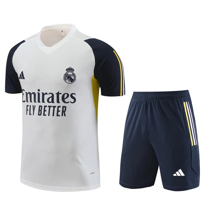 26 white 006