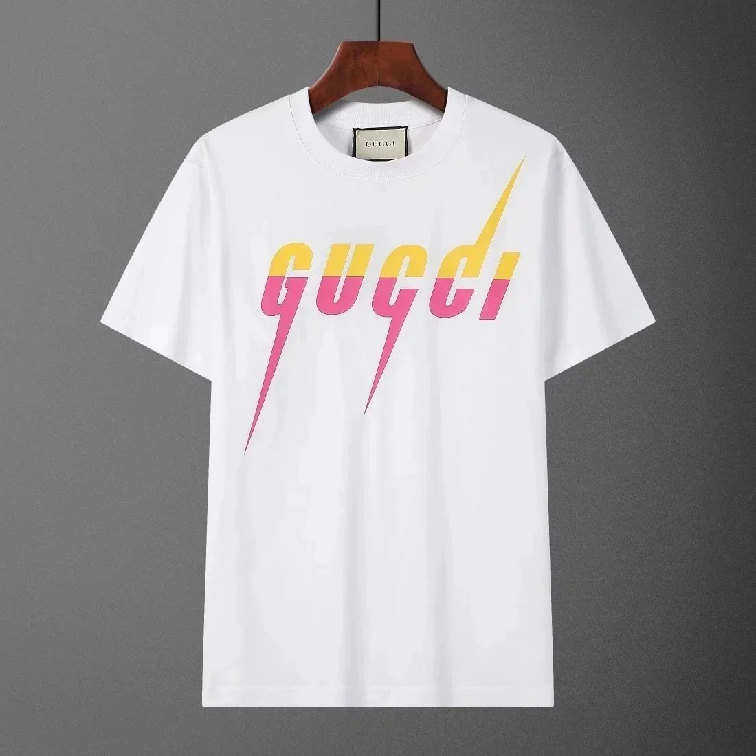 White background pink yellow logo 002