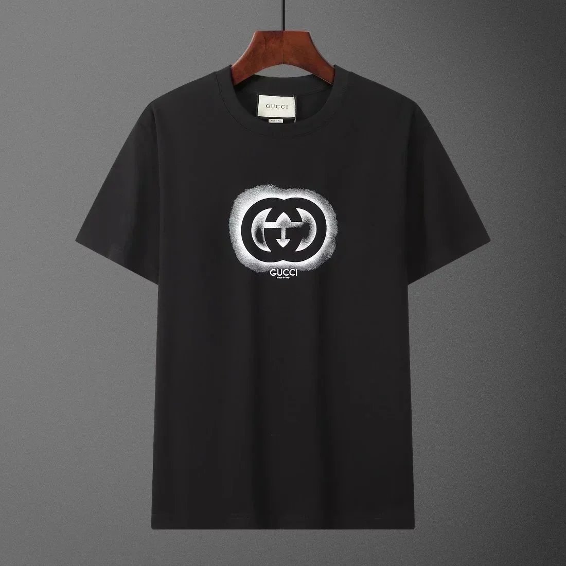 black background circle logo 002