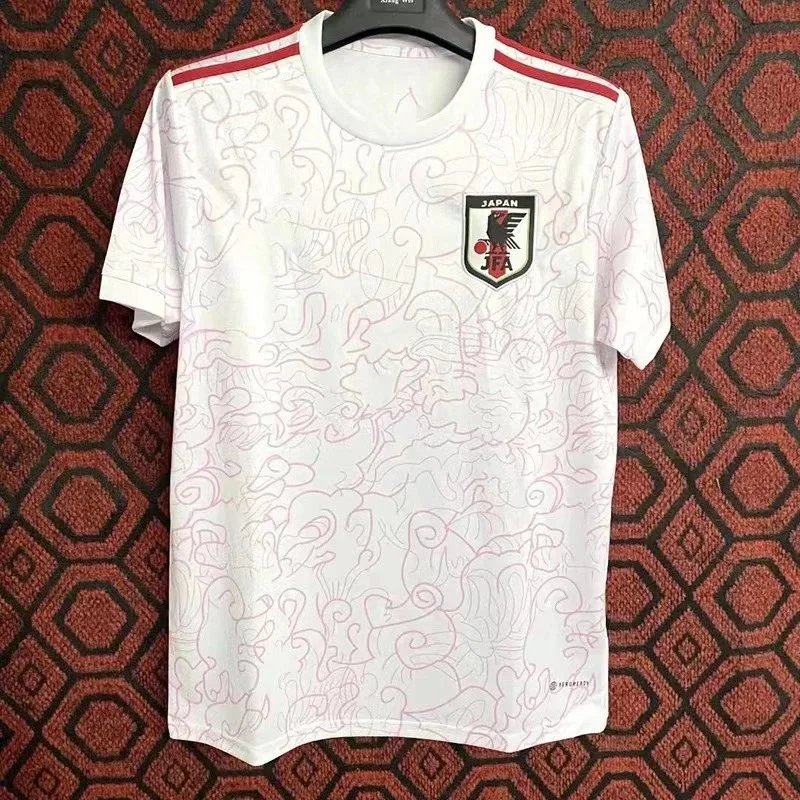 18 white 006