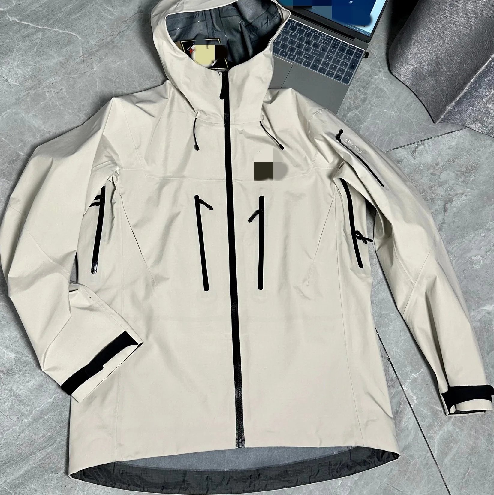 SV sixth generation, ivory white