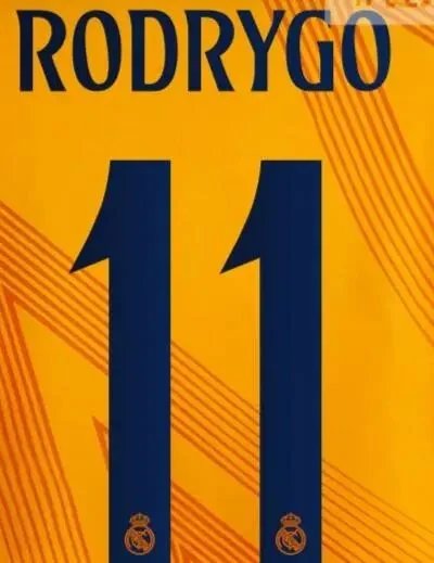 #11 RODRYGO Rodrigo
