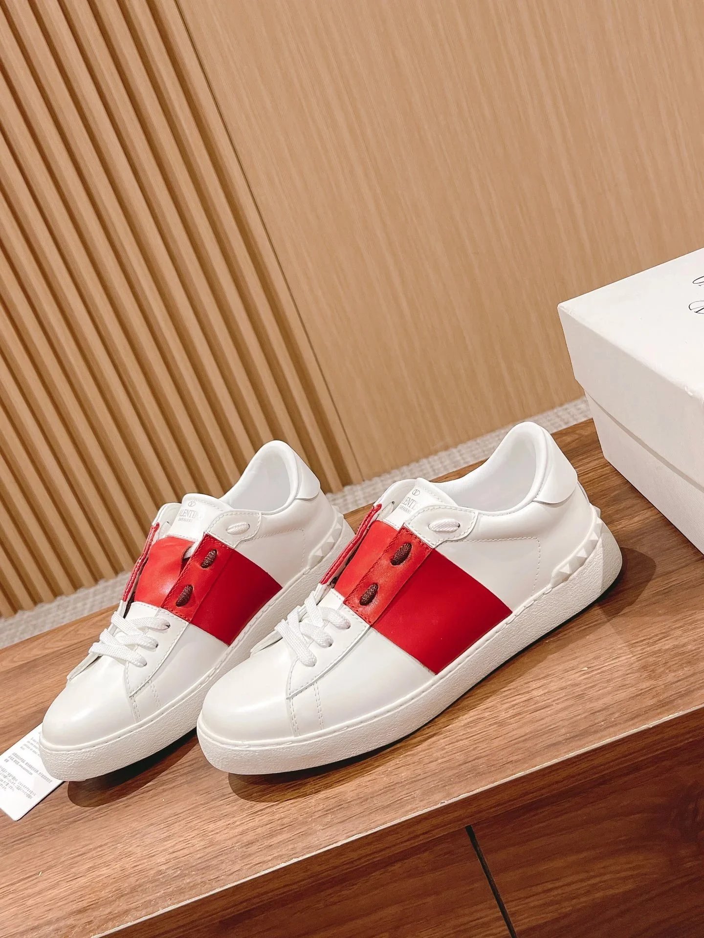 Red 9